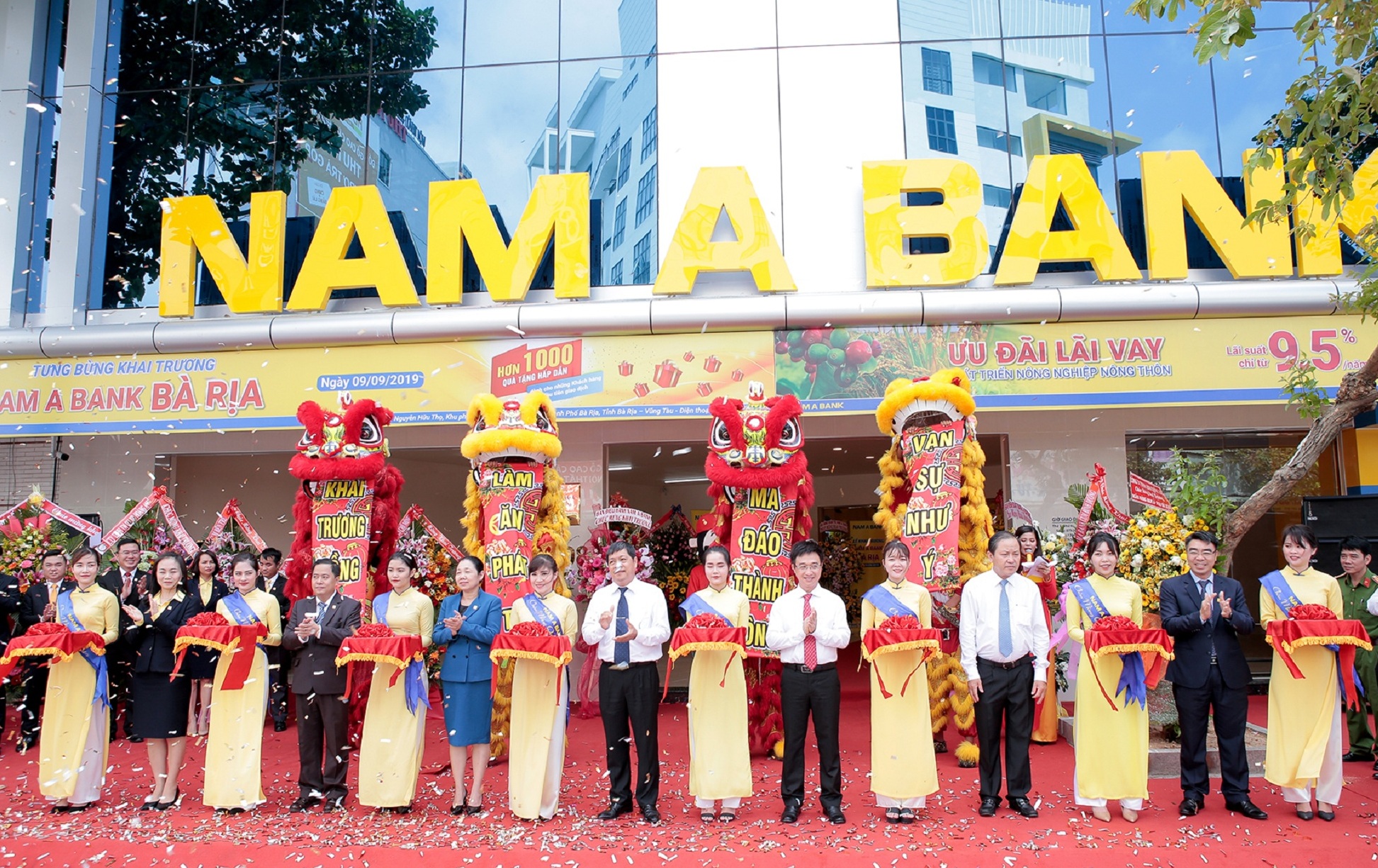 Nam A Bank tiếp tục “phủ sóng” thương hiệu tại Bà Rịa – Vũng Tàu và Kiên Giang